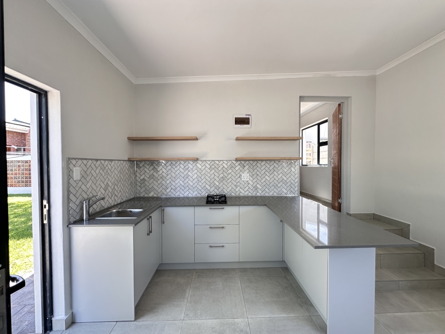 4 Bedroom Property for Sale in Stilbaai Wes Western Cape